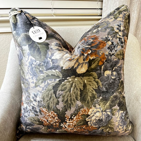 1-NWT CALLISTO HOME LUXURY VELVET FLORAL DESIGN DECORATIVE PILLOW - Picture 7 of 15